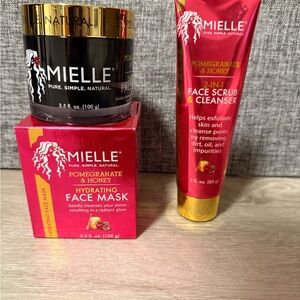 Mielle Pomegranate & Honey Face Mask and Cleanser Set - Red